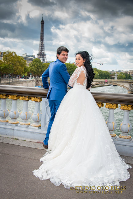 Reportage mariage Paris. Photos du couple.© Studio Oko Films